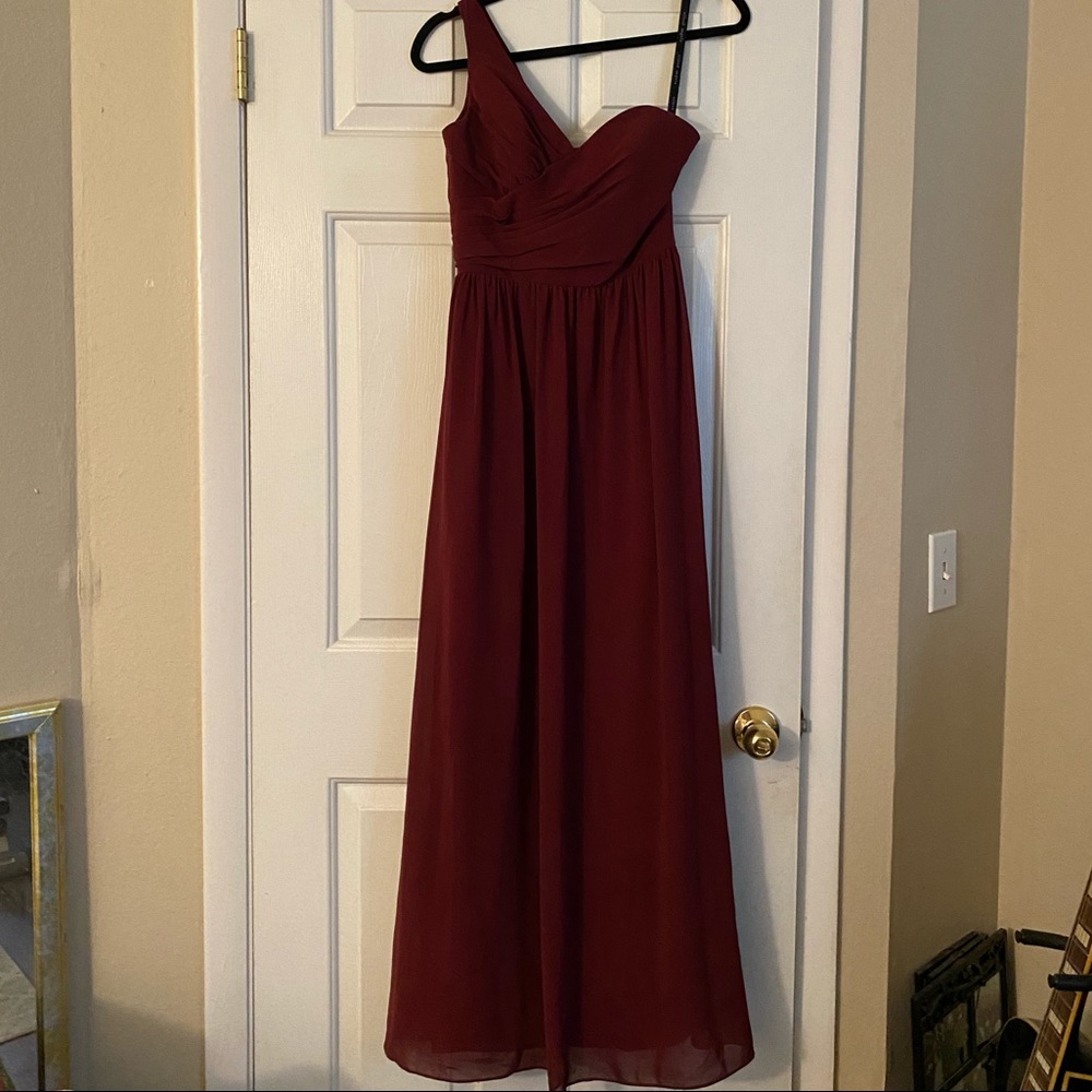 Alfred Angelo - Bridesmaid/Prom dress - Size 4 - Maroon/Wine Color